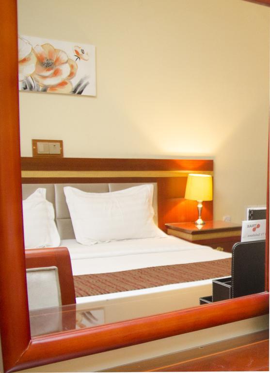Hotel Rosebud Абуджа Экстерьер фото