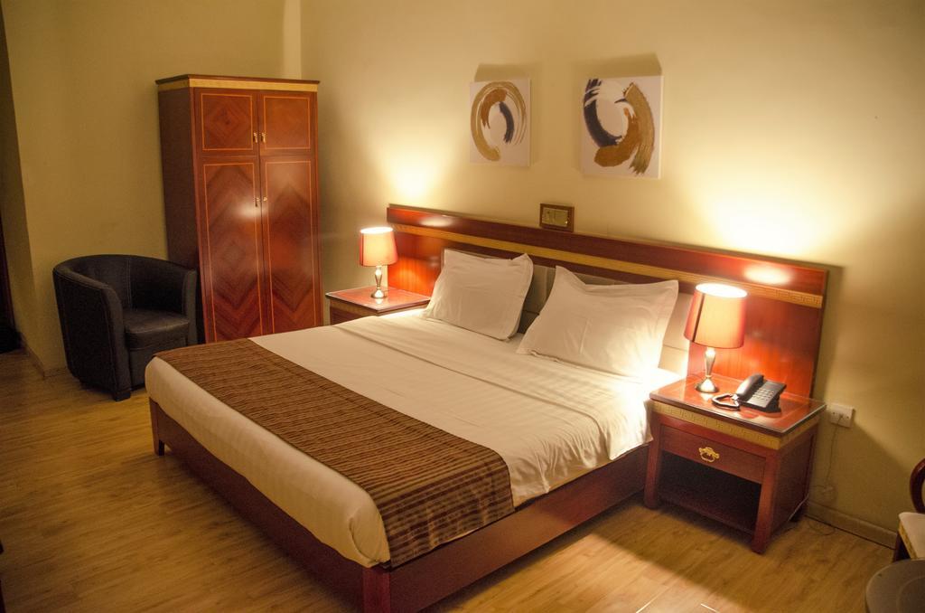 Hotel Rosebud Абуджа Экстерьер фото