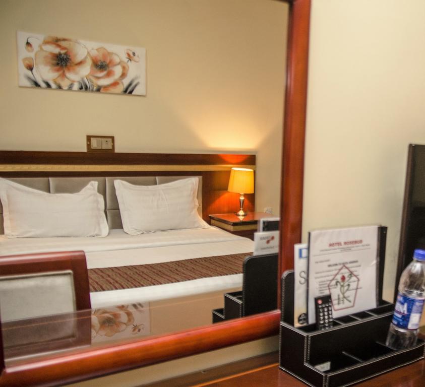 Hotel Rosebud Абуджа Экстерьер фото