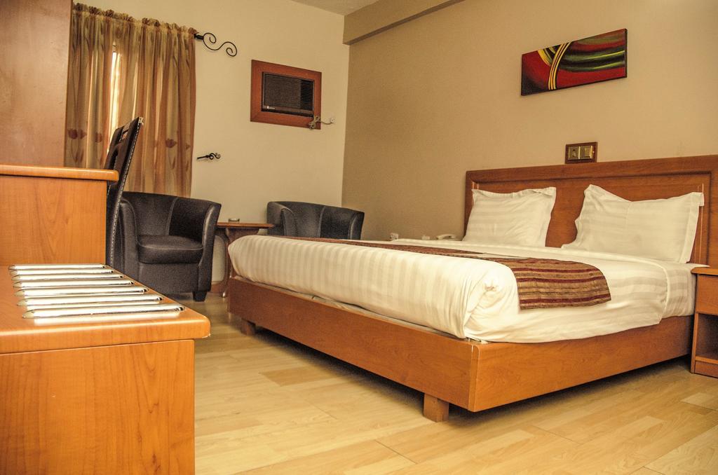 Hotel Rosebud Абуджа Экстерьер фото