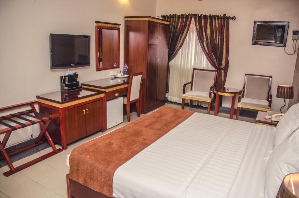 Hotel Rosebud Абуджа Экстерьер фото