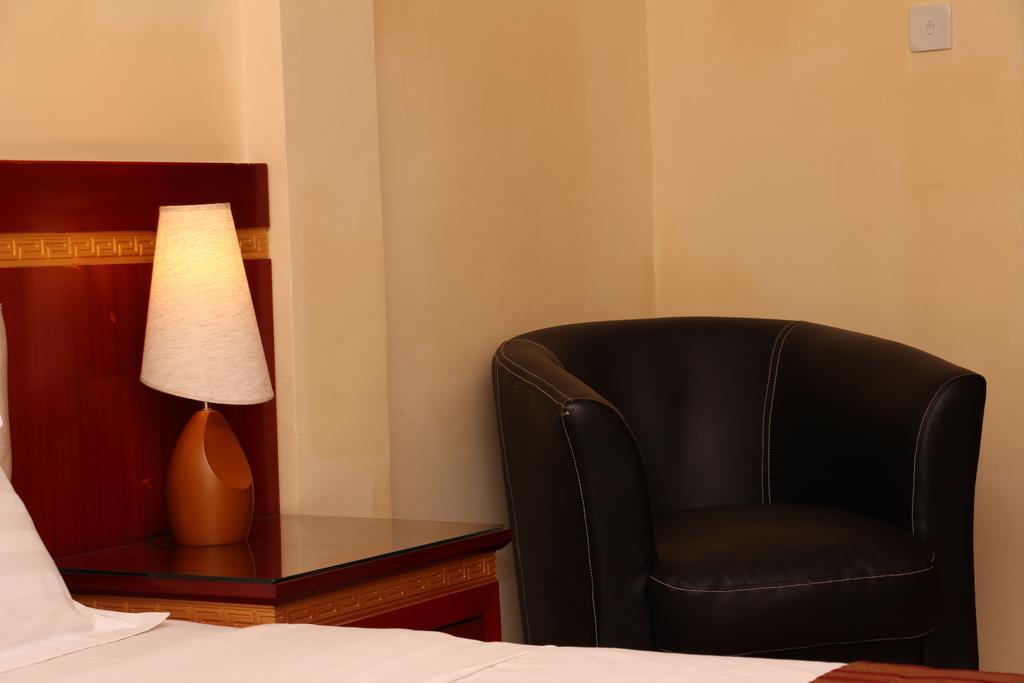 Hotel Rosebud Абуджа Экстерьер фото